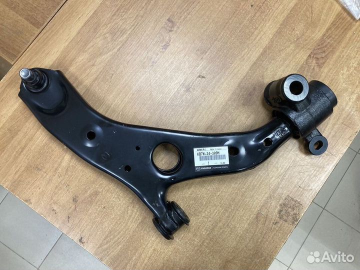 Рычаг передний правый оригинал Mazda CX-5 KF 2017