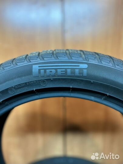 Pirelli Winter Sottozero 3 245/45 R19