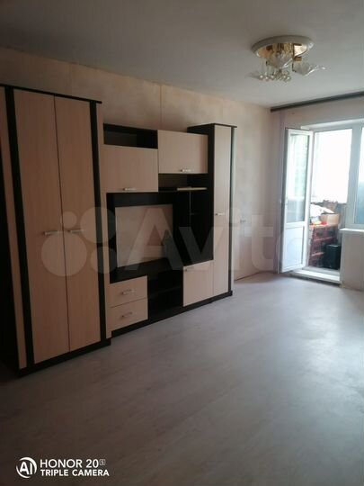 3-к. квартира, 64 м², 1/5 эт.