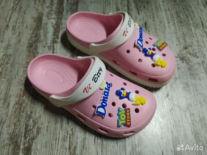 Тапочки crocs