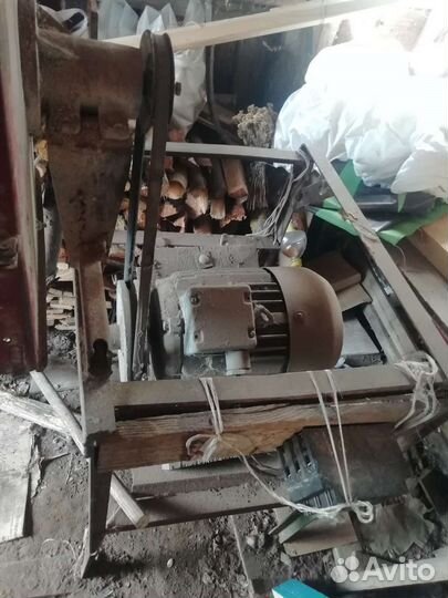 Зернокормодробилька