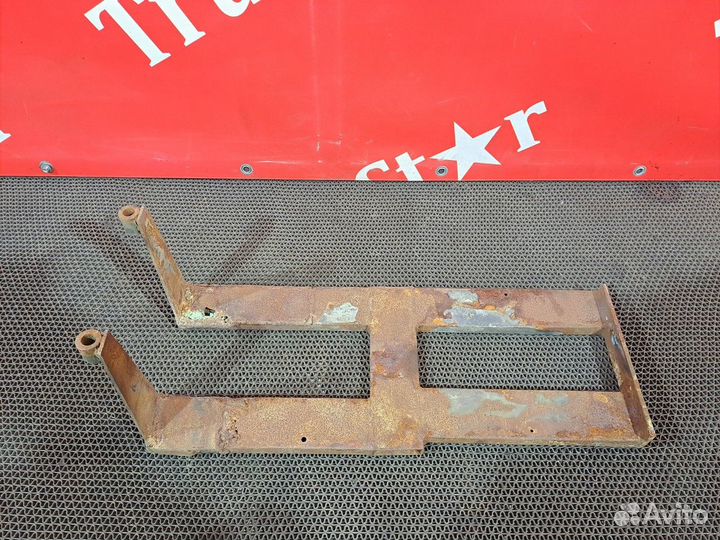 Кронштейн ящика акб