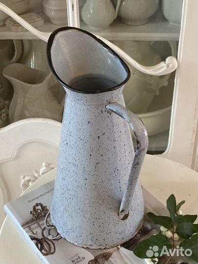 Кувшин эмалированный