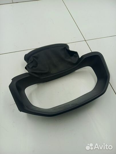 Обшивка щитка приборов (Haval F7)