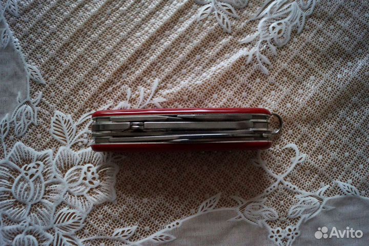 Нож Victorinox 1.3653.72 angler