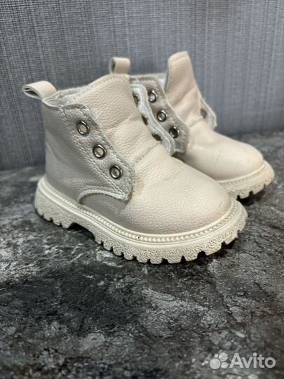 Ботинки на девочку 22 размер