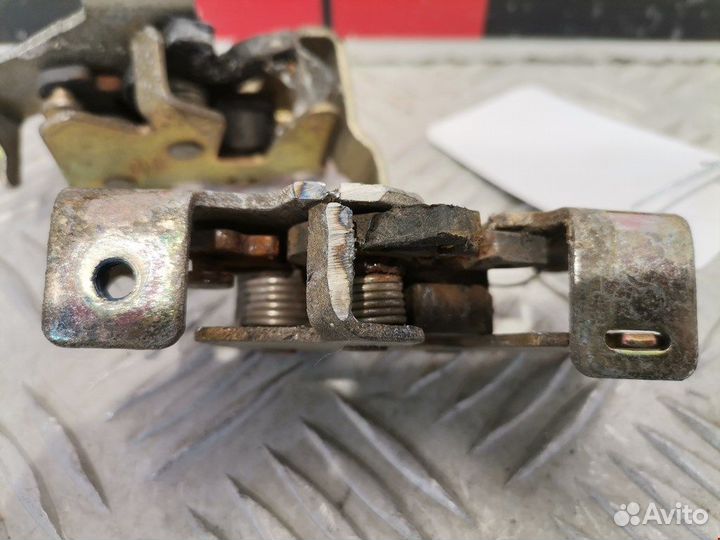 Замок двери распашной для Ford Transit 4 1494102