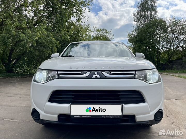 Mitsubishi Outlander 2.0 CVT, 2013, 200 000 км