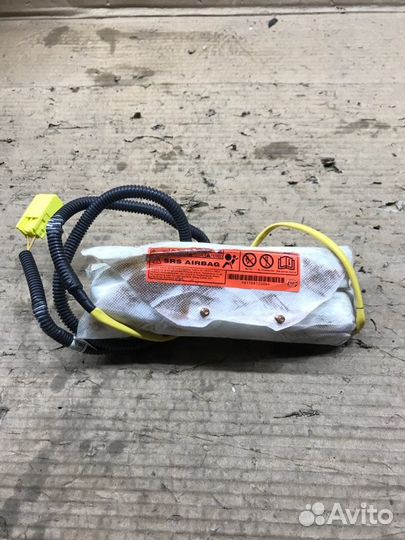 Подушка безопасности в сиденье правая Mazda Mazda3