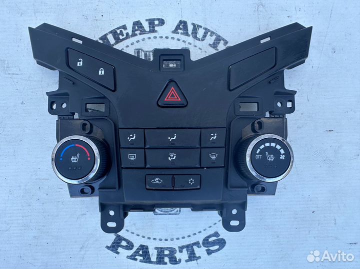 Блок управления кондиционером Chevrolet Cruze