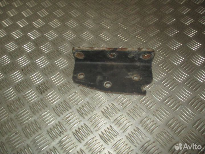 Кронштейн KAMAZ 6580-3703033