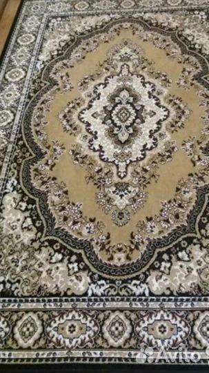Ковры. Размеры-3*4, 3,2*2,5 2,8*2