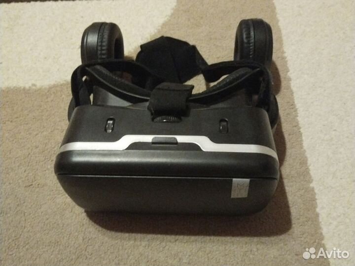 VR очки с наушниками