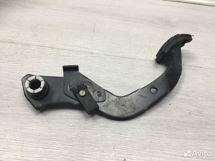 Педаль газа Ford Mondeo 2 2003