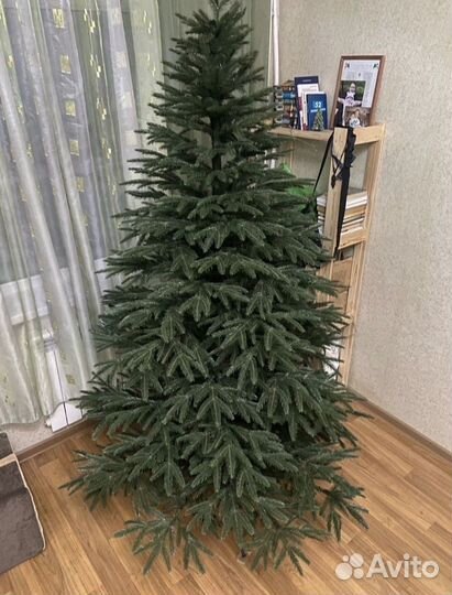 Елка искусственная