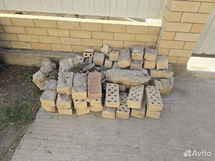 Кирпичи лом