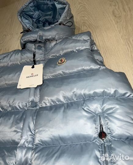 Жилетка moncler голубая