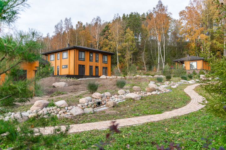 Дом 484 м² на участке 66 сот.