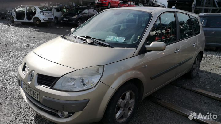 Радиатор системы охлаждения renault scenic 2 2006