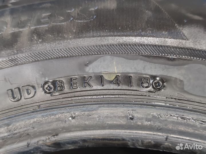 Bridgestone Blizzak Ice 215/55 R16 93S