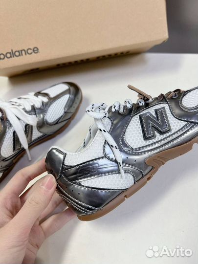 Кроссовки New balance Miu Miu