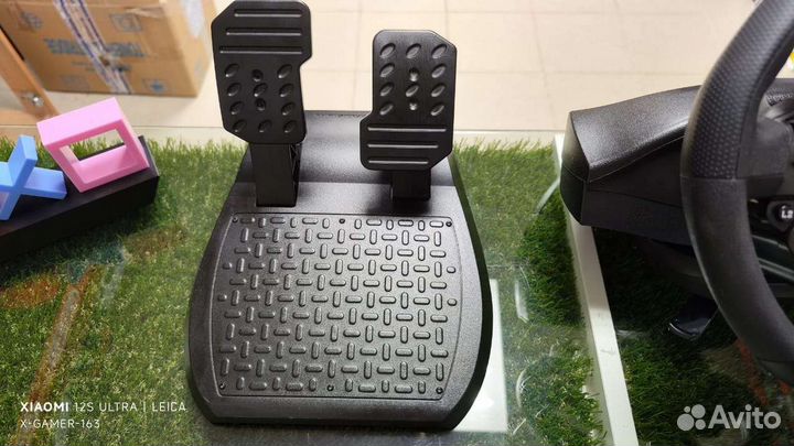 Комплект Thrustmaster T80 Ferrari 488 GTB Edition