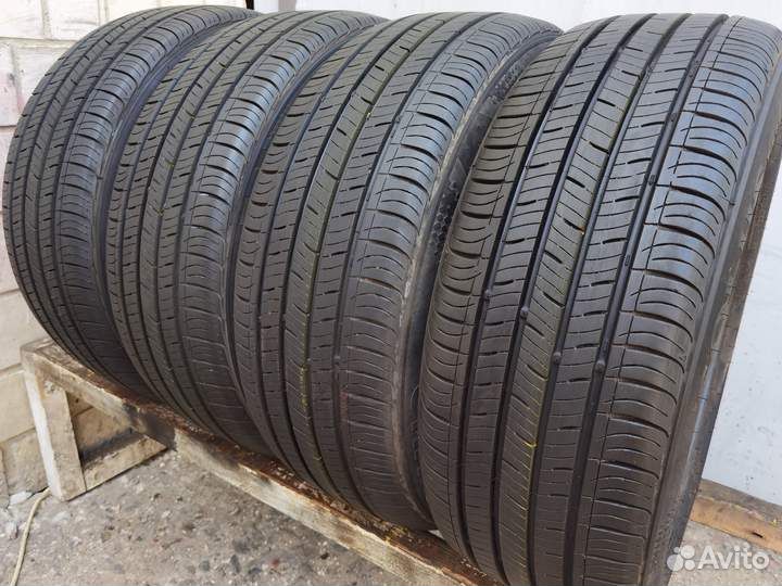 Kumho Solus TA31 215/55 R17 94V