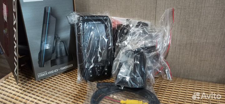 Эхолот Garmin garmin striker vivid 4CV