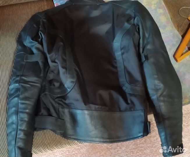 Женская мотокуртка кожа
