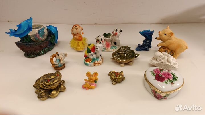 Сувенирные стутуэтки