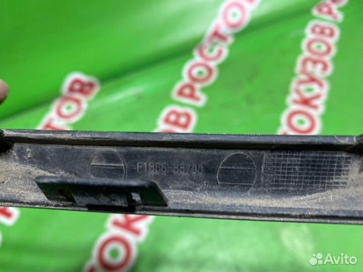 Молдинг заднего бампера центральный Kia Sportage 4