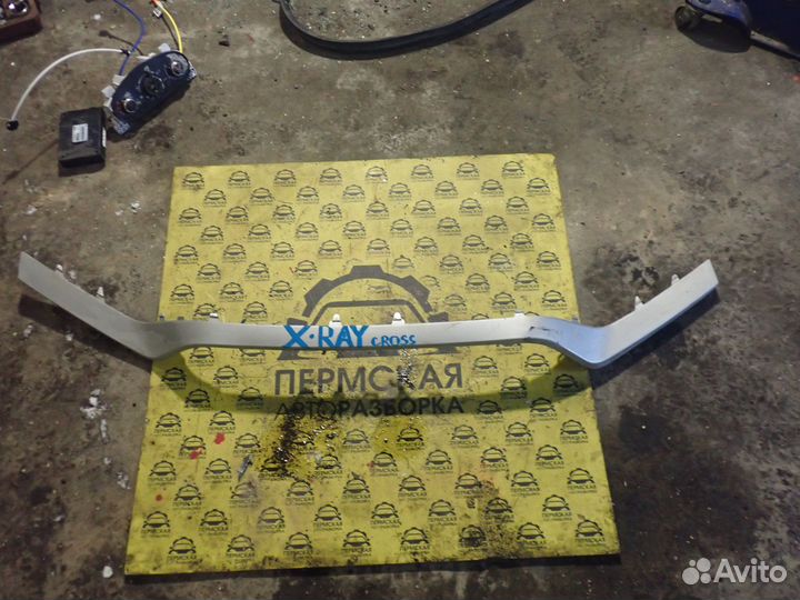 Накладка переднего бампера VAZ LADA X-Ray 2016)