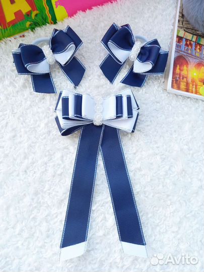 Галстук с бантами