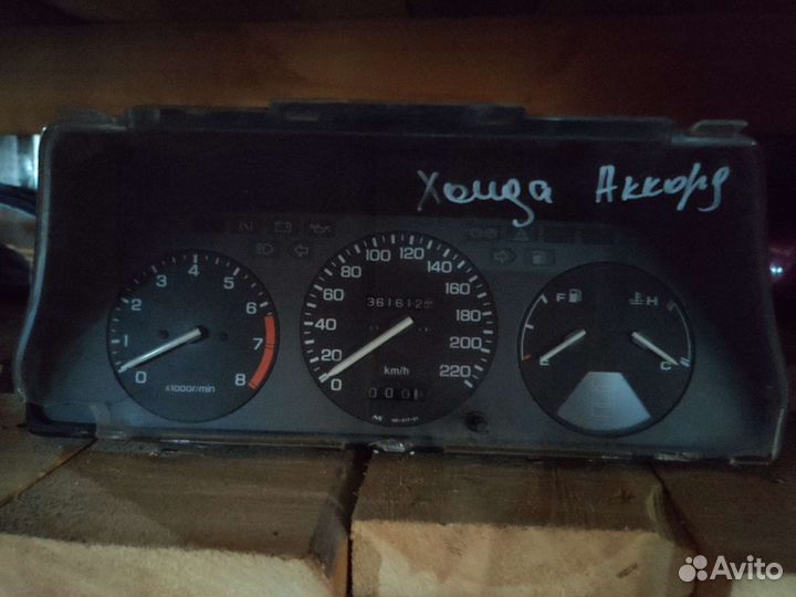 Прибоная панель Honda Accord lV