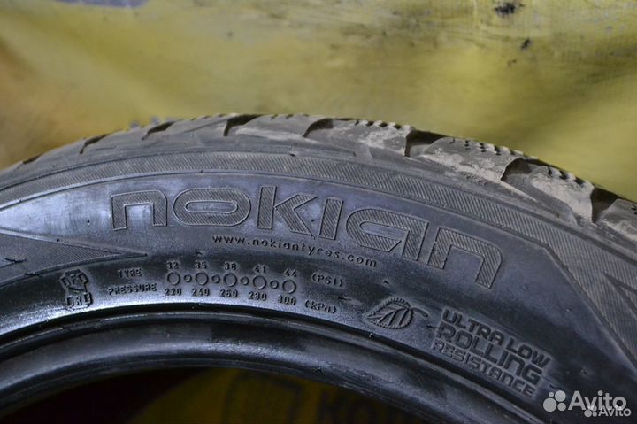 Nokian Tyres Hakkapeliitta R2 245/45 R17