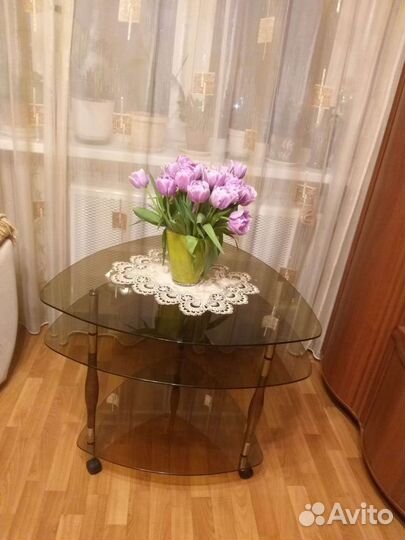 Стеклянная тумба