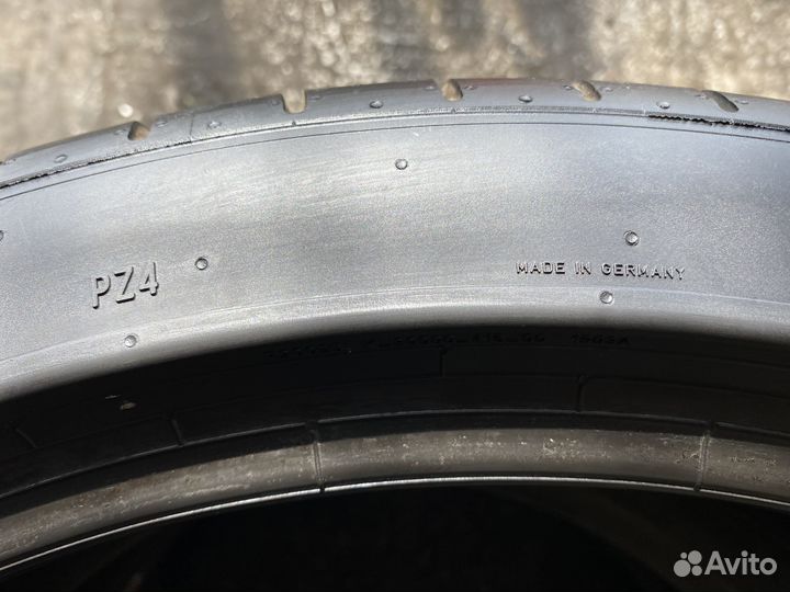 Pirelli P Zero PZ4 245/40 R21 100Y