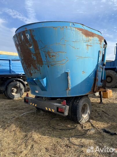 Миксер-кормораздатчик Слободской машиностроительный завод АКМ-9, 2019