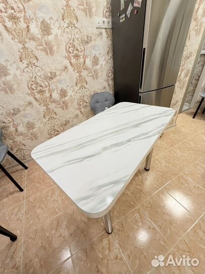 Кухонный стол бу