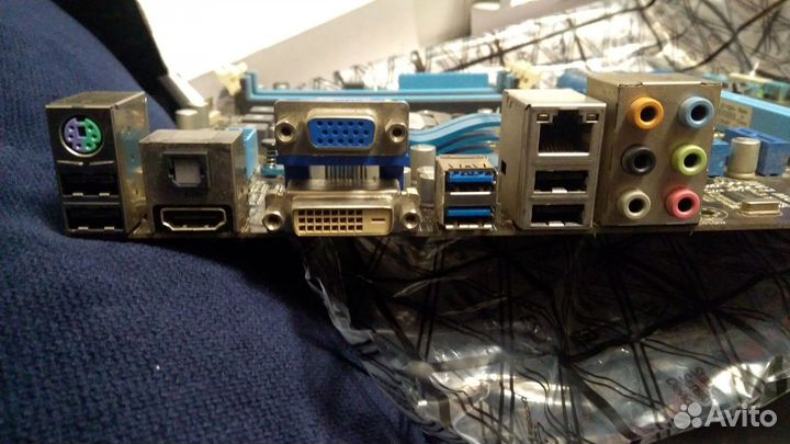 Материнская плата s1155 Asus p8z68, ddr3