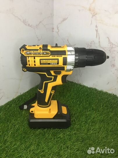 Шуруповерт Weifeng