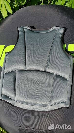 Спасательный жилет неопреновый