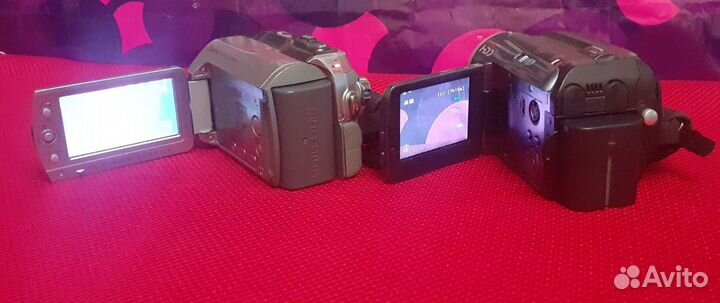 Видеокамера JVC