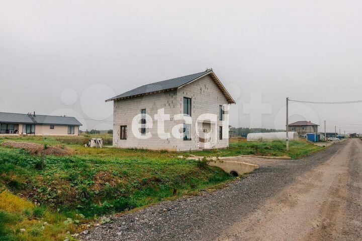 Дом 219,6 м² на участке 10,5 сот.