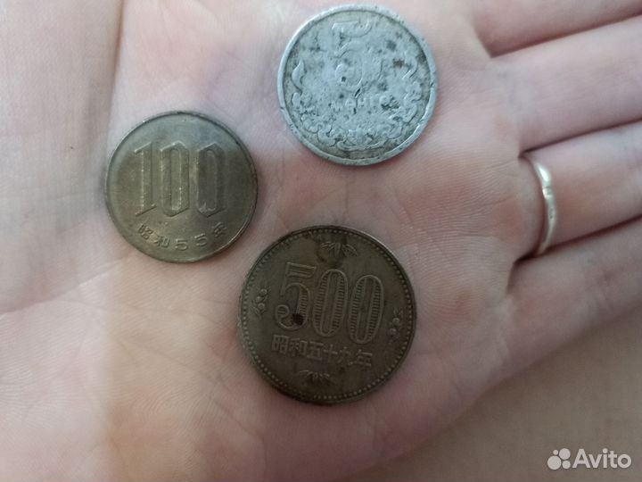 Монеты и банкноты