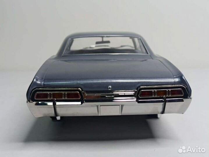 Chevrolet Impala Sedan 1967 Greenlight 1:18