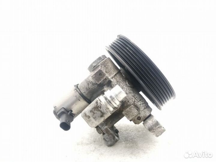 Насос гидроусилителя руля Mercedes-Benz E-Class