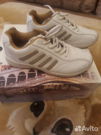 Обувь для девочки-подростка