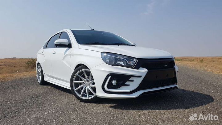 Бампер передний 