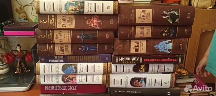 Коллекции книг фантастика